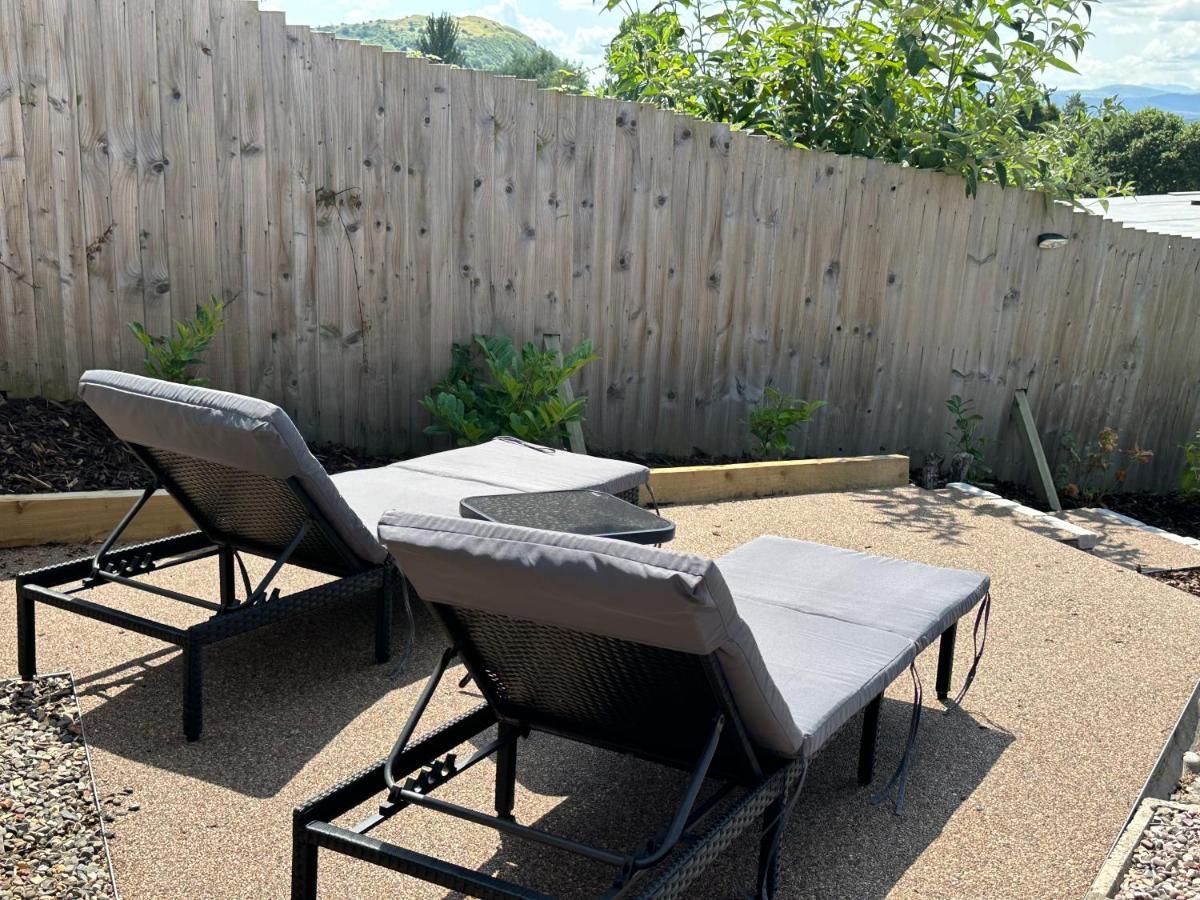 Offa'S Lodge Family Home Quiet Area With Sea Views Prestatyn Exterior foto