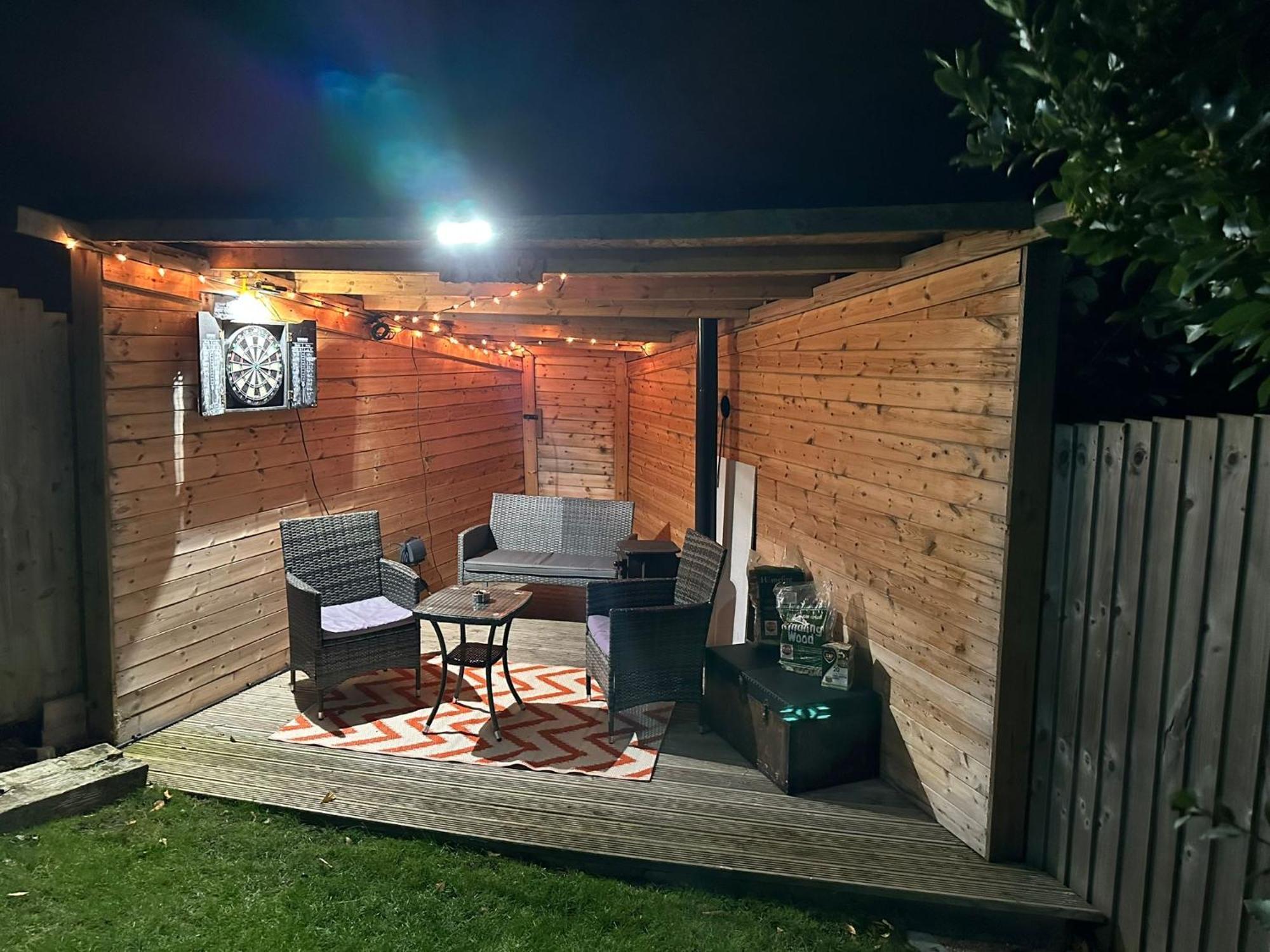 Offa'S Lodge Family Home Quiet Area With Sea Views Prestatyn Exterior foto